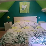D'hotes Romantique Au Calme - La De Louane Gasthof